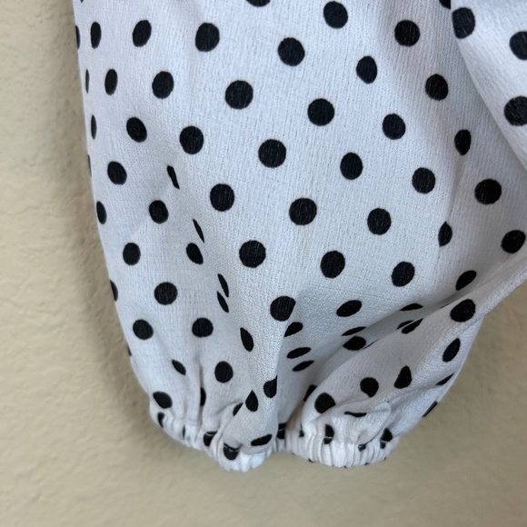 NWT Sans Souci White with Black Polka Dots Wide Neck Off Shoulder Crop Top - Picture 3 of 15
